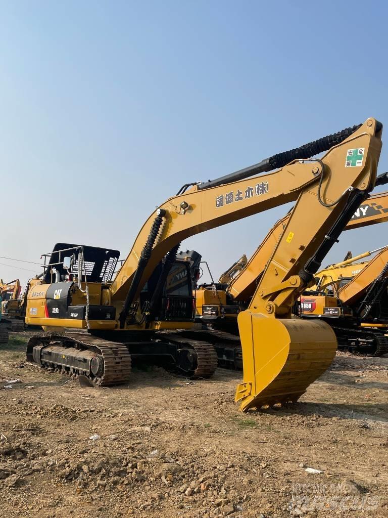 CAT 329D2 Midigraafmachines 7t - 12t
