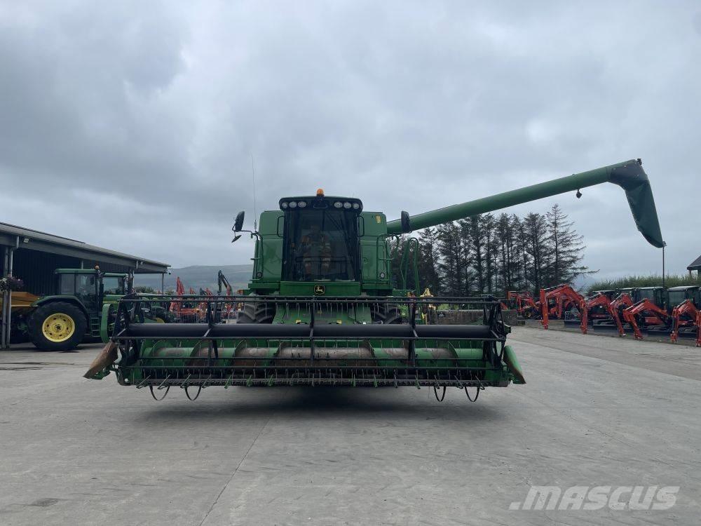 John Deere T 550 Maaidorsmachines