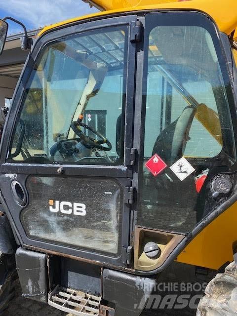 JCB 535-125 Verreikers