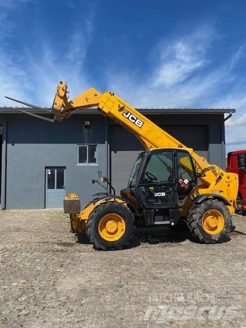 JCB 535-125 Verreikers