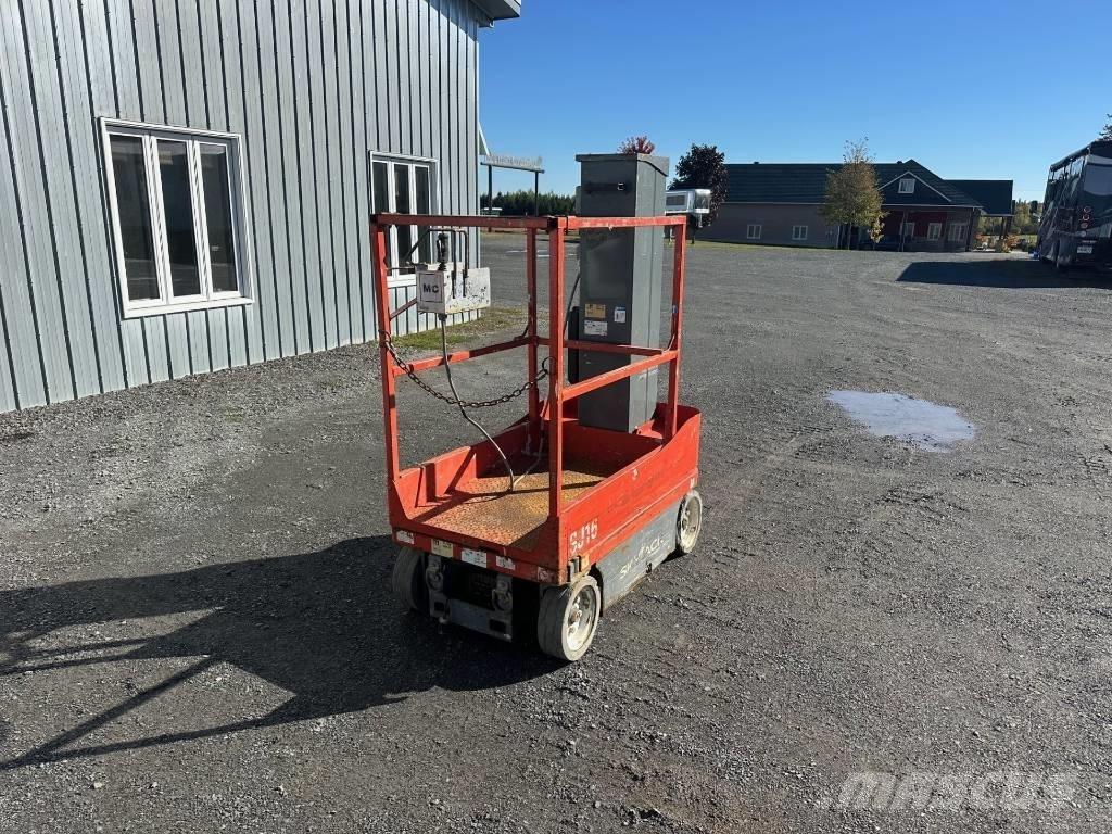 SkyJack SJ 16 Personenliften en invalideliften