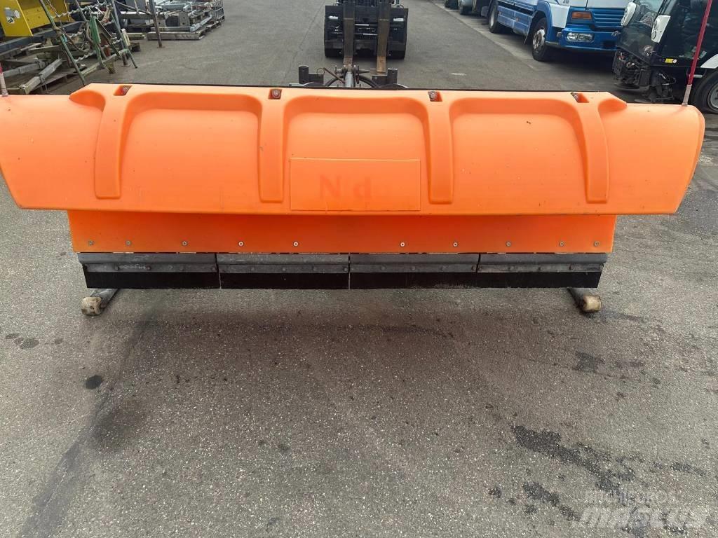 Nido SNK30 Sneeuwschuivers en -ploegen