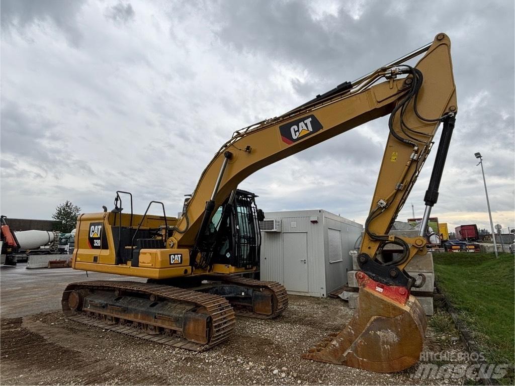 CAT 320 Rupsgraafmachines