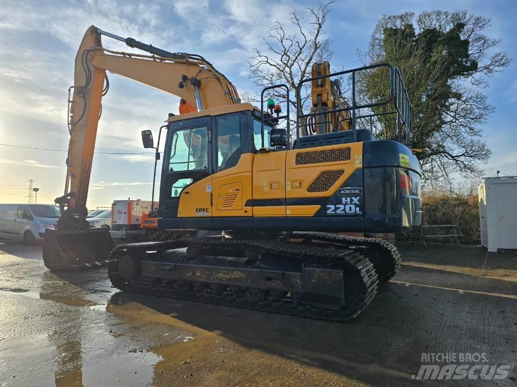 Hyundai HX220L Rupsgraafmachines