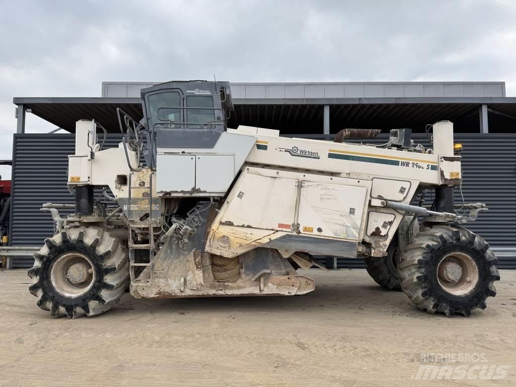 Wirtgen WR 2500S Asfalt recyclers