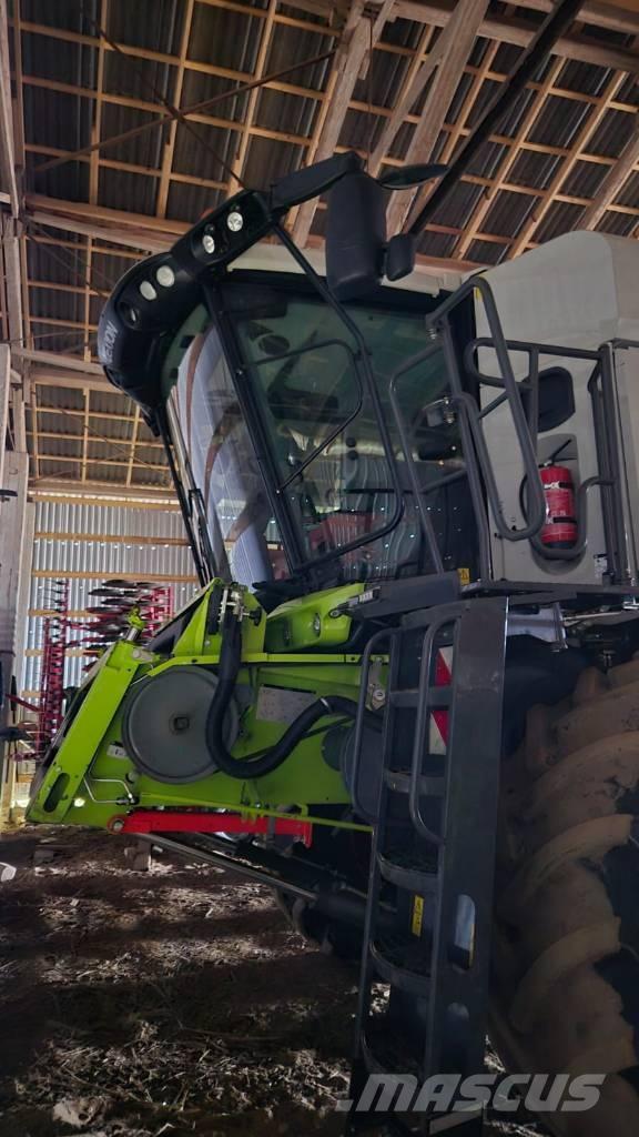 CLAAS Lexion 6700 Maaidorsmachines