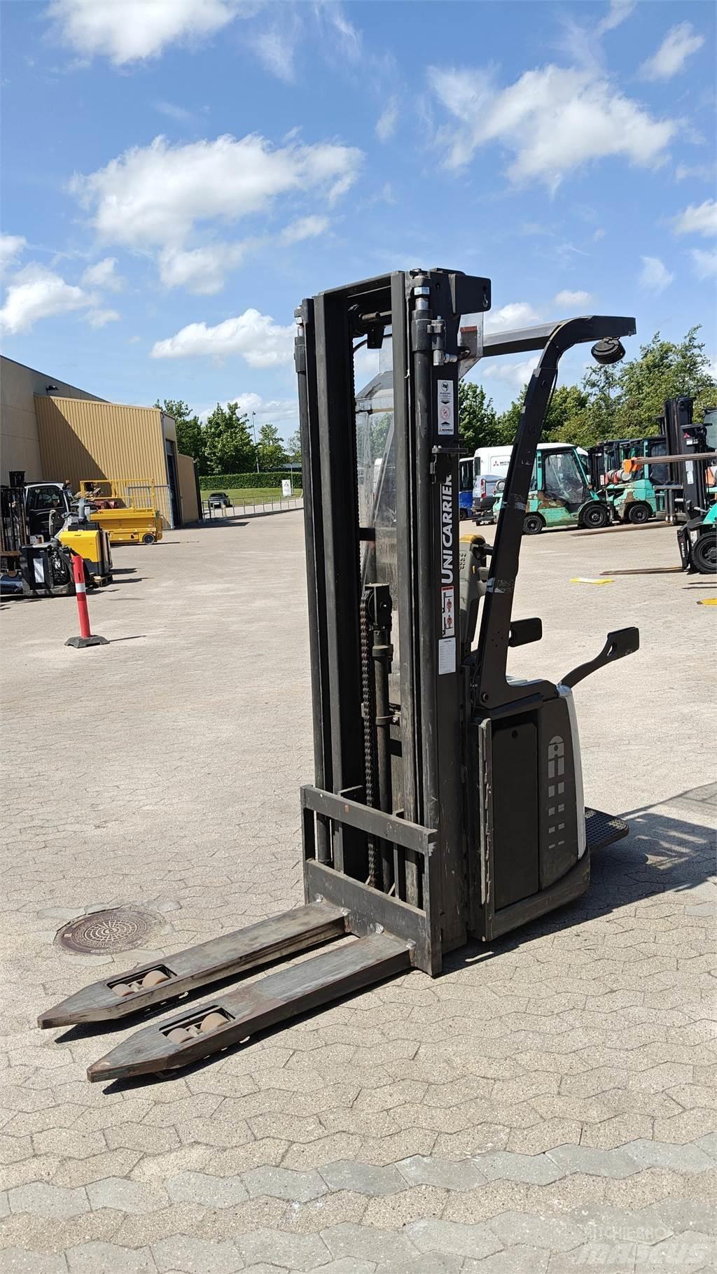 Atlet PSP160 Meerij pallettruck met platform