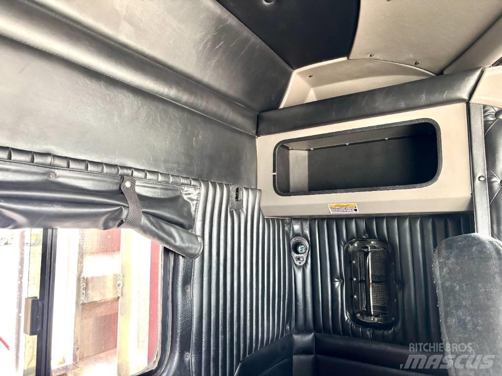 Kenworth T 800 Trekkers
