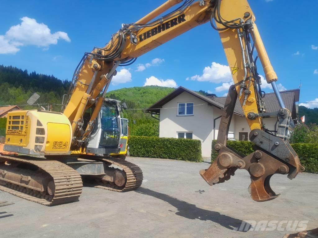 Liebherr R 924 Rupsgraafmachines