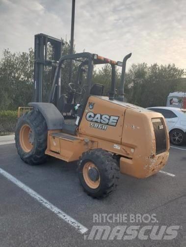 CASE 586H Vorkheftruck voor zwaar terrein