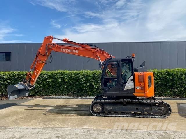 Hitachi ZX 135 US-6 Rupsgraafmachines
