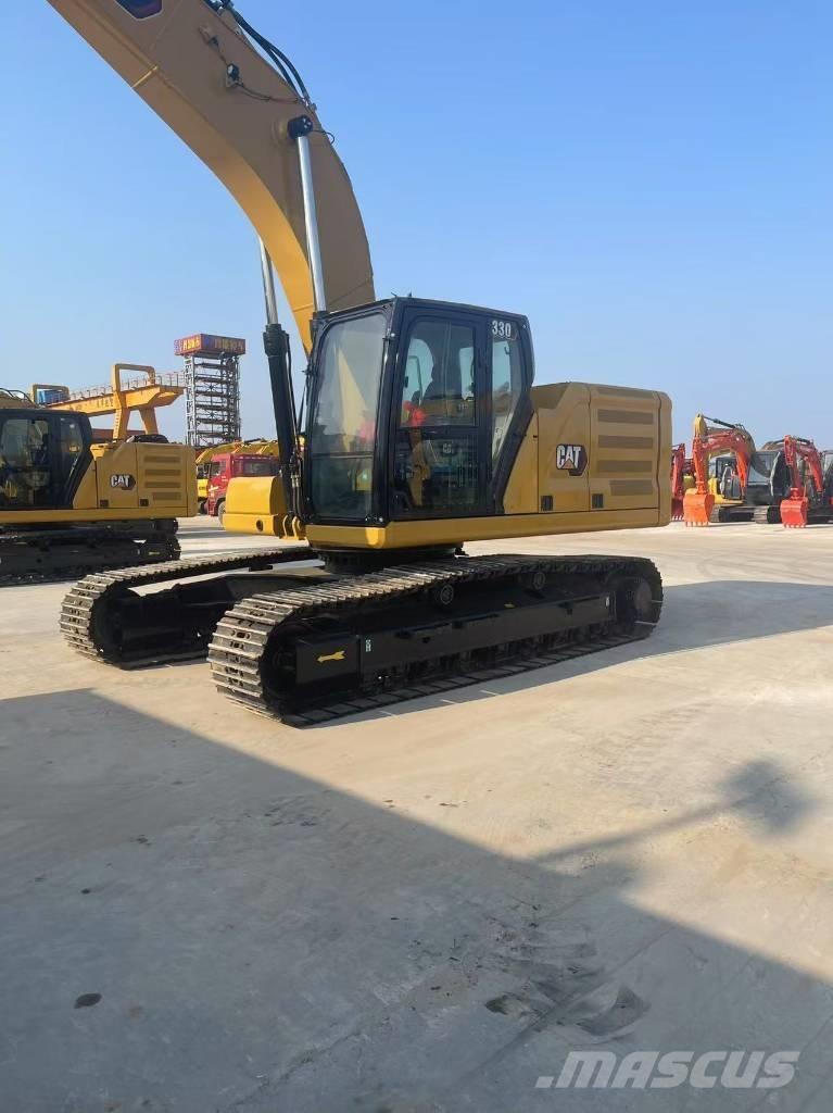CAT 330 Rupsgraafmachines