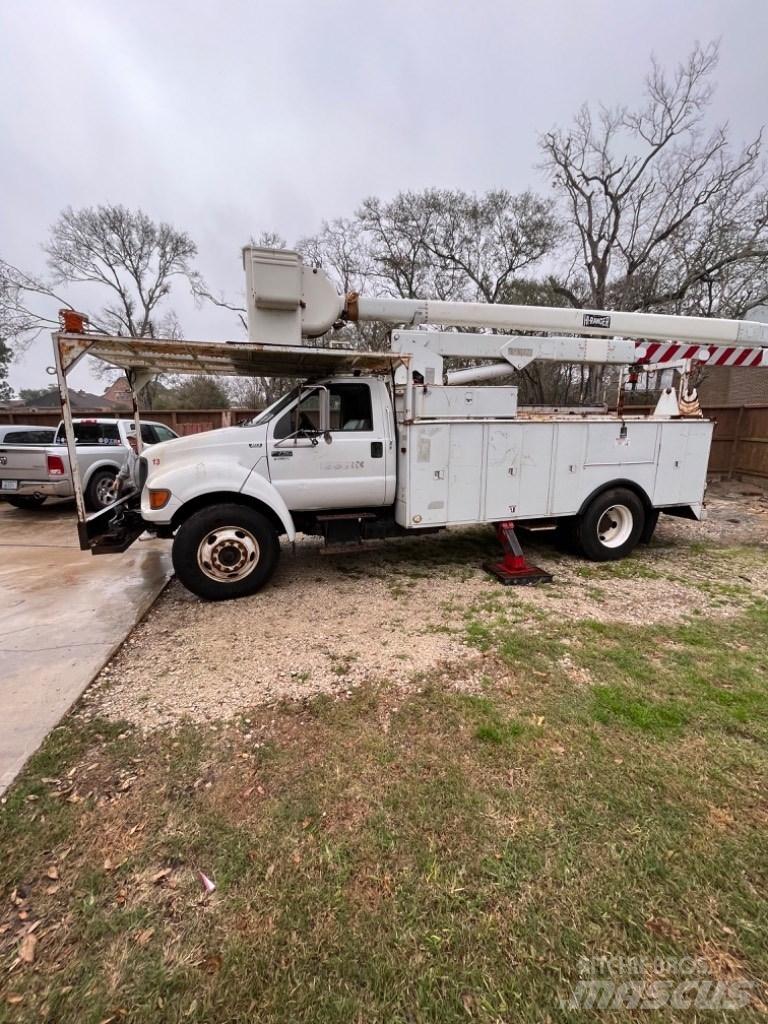 Ford F 750 Auto hoogwerkers