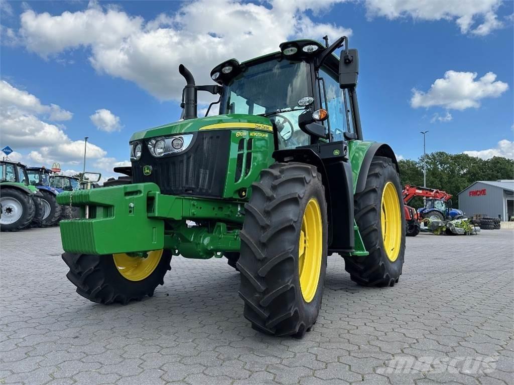 John Deere 6110 M Tractoren