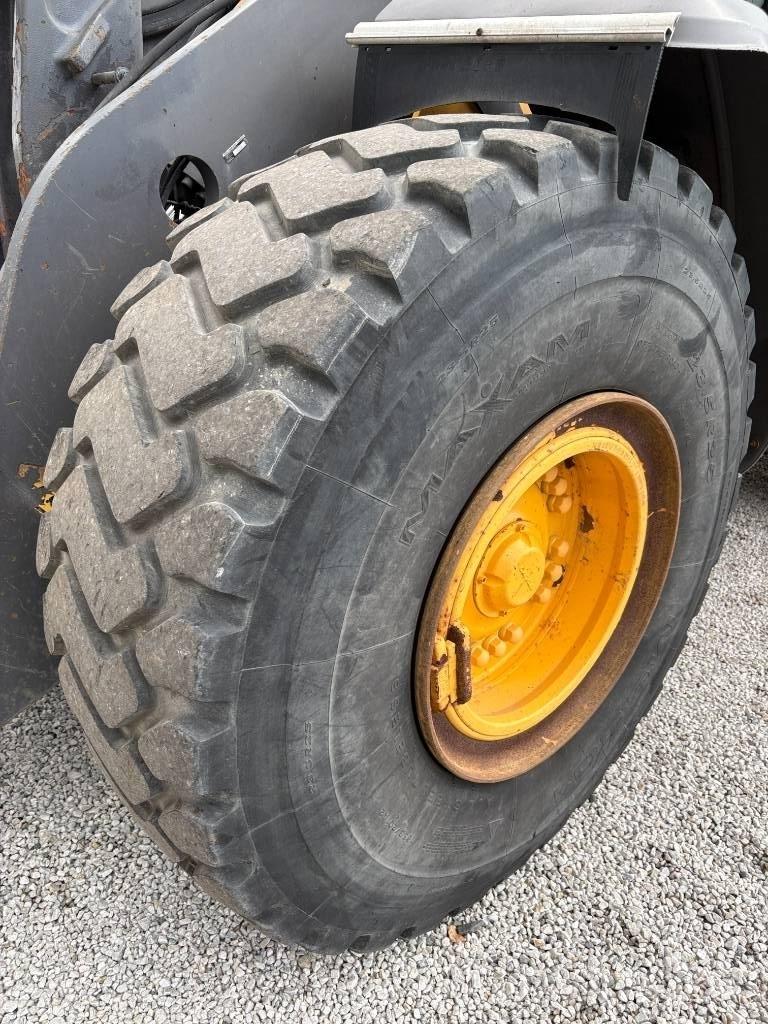 Volvo L 120 H Wielladers
