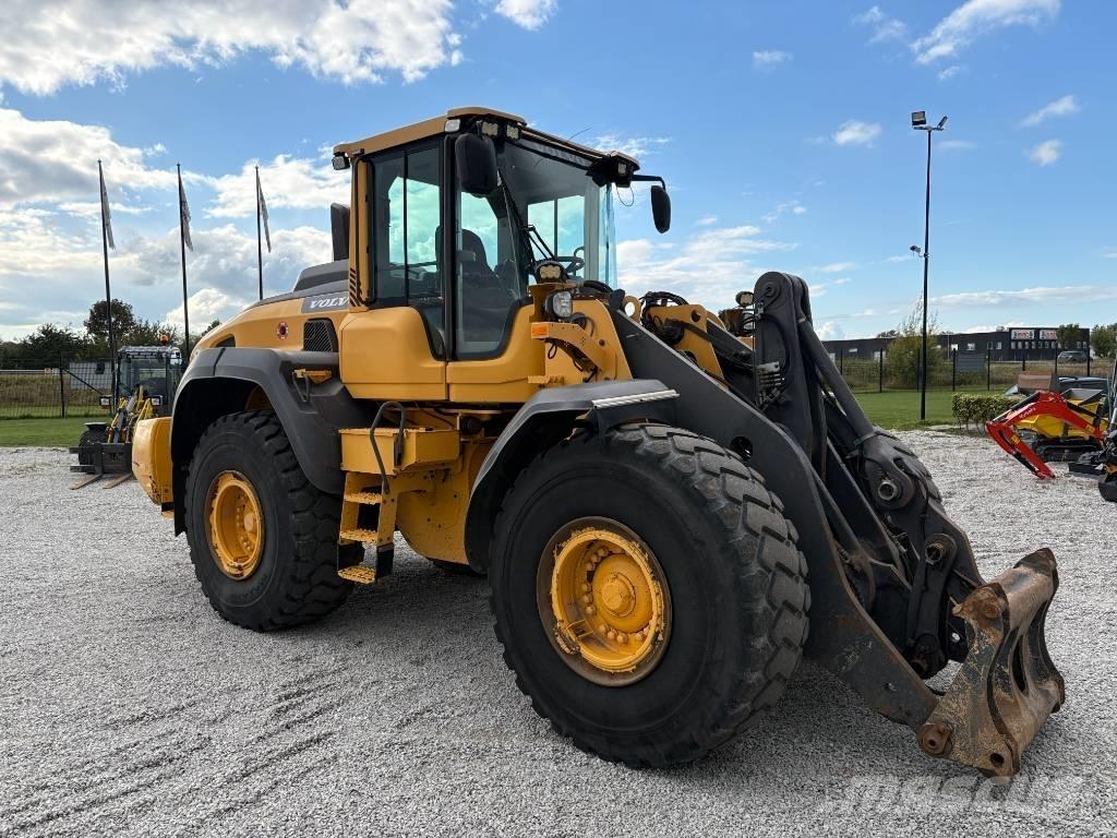 Volvo L 120 H Wielladers