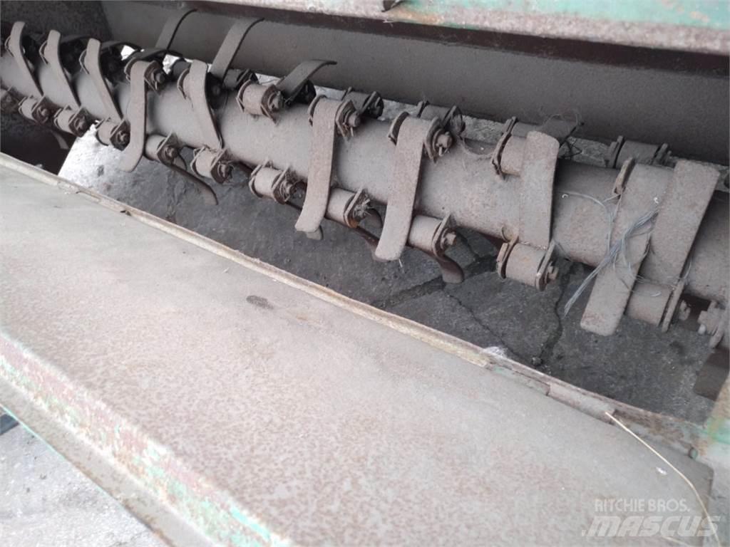 Humus 220 Overige hooi- en voedergewasmachines