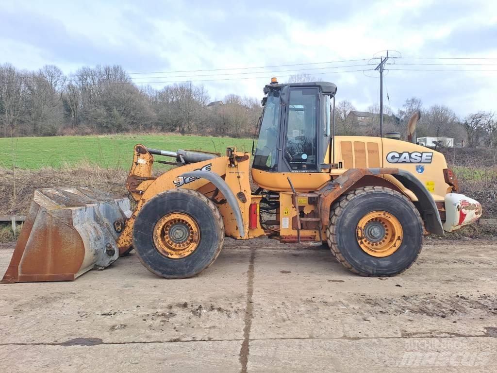 CASE 921 F Wielladers