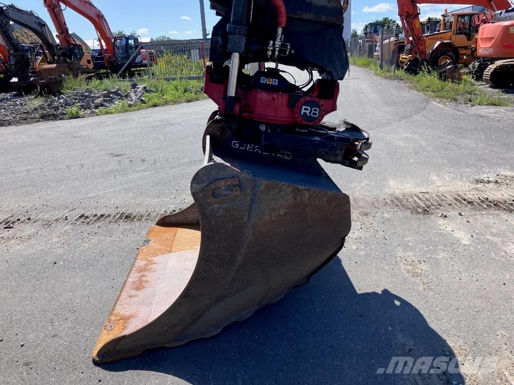 Hitachi ZX 300 LC-6 Rupsgraafmachines