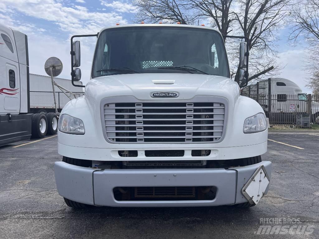 Freightliner M 106 Platte bakwagens