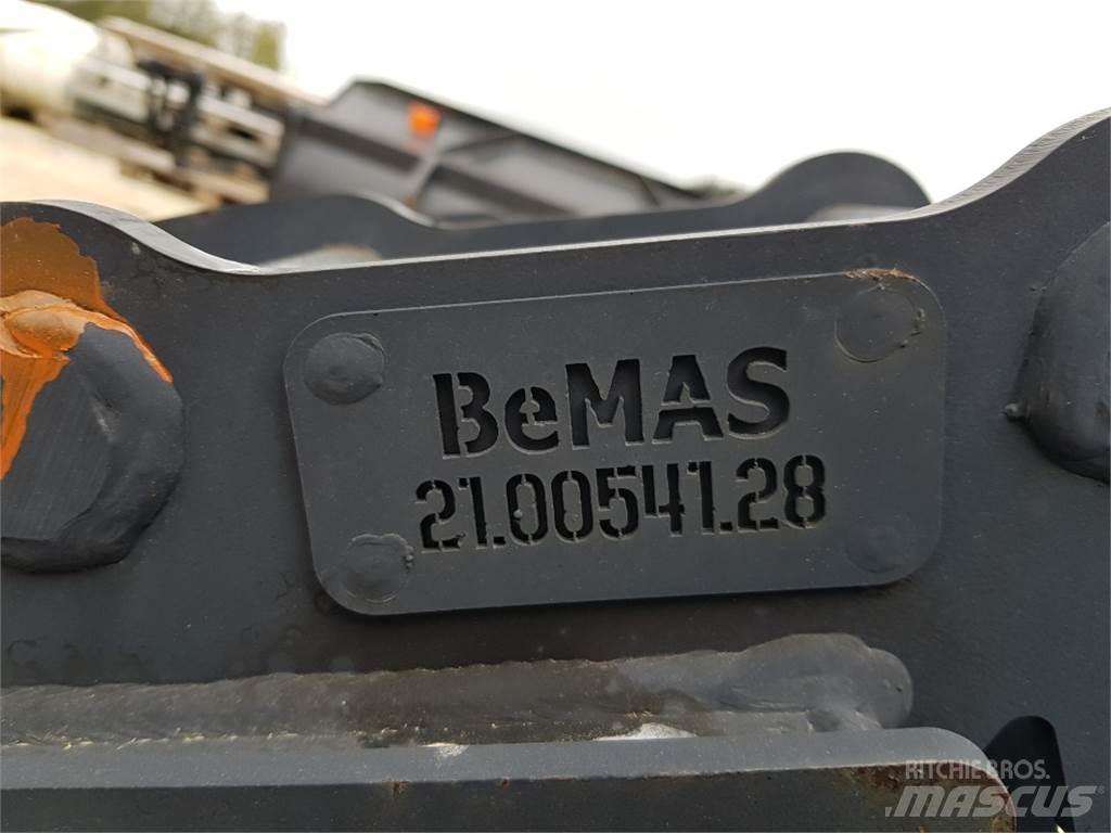  Bemas TL 300 SW010 Graafarmen