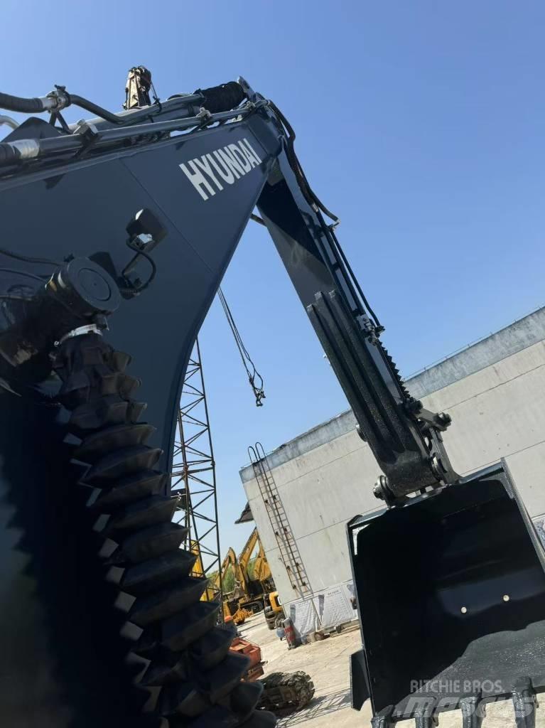 Hyundai R220LC-9S Rupsgraafmachines