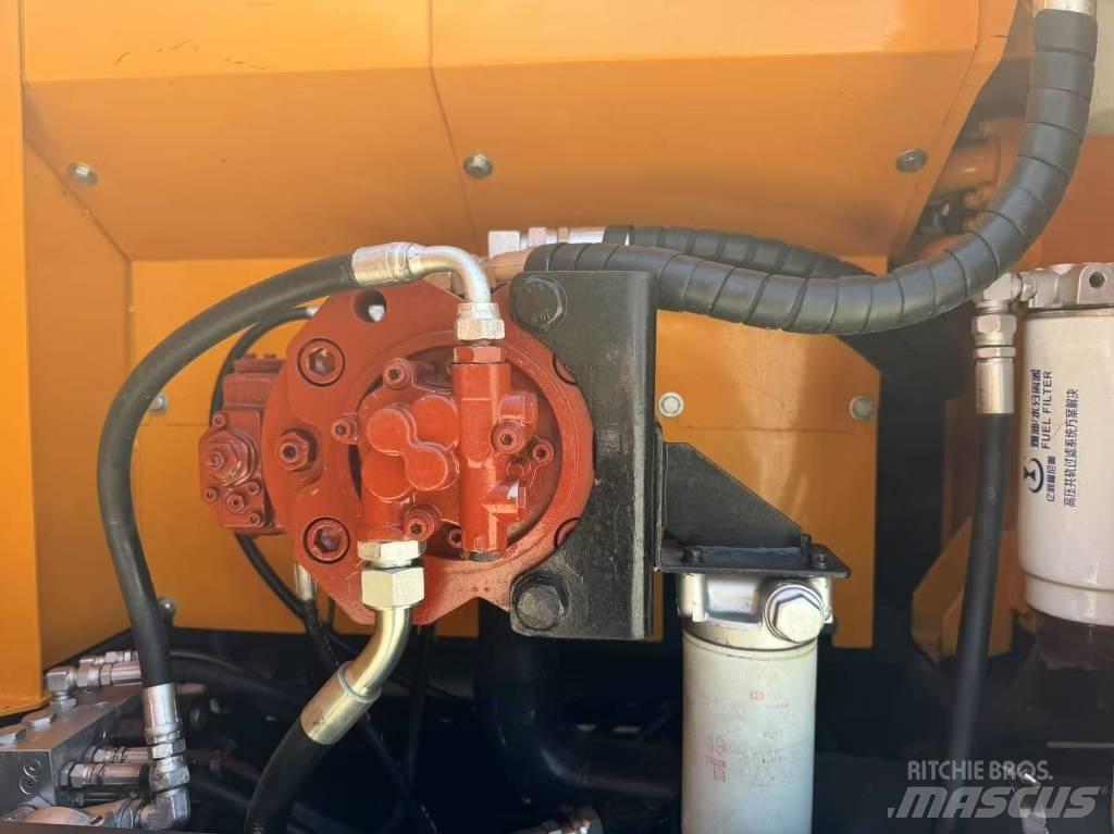 Hyundai R220LC-9S Rupsgraafmachines