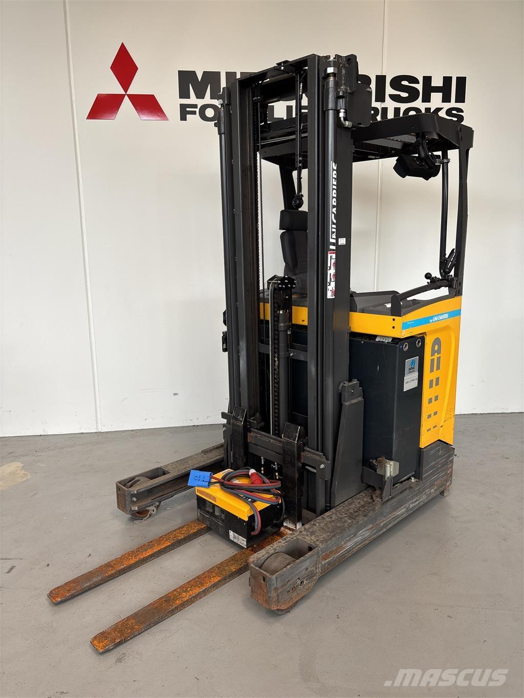 Atlet UMS160 Reachtruck voor hoog niveau