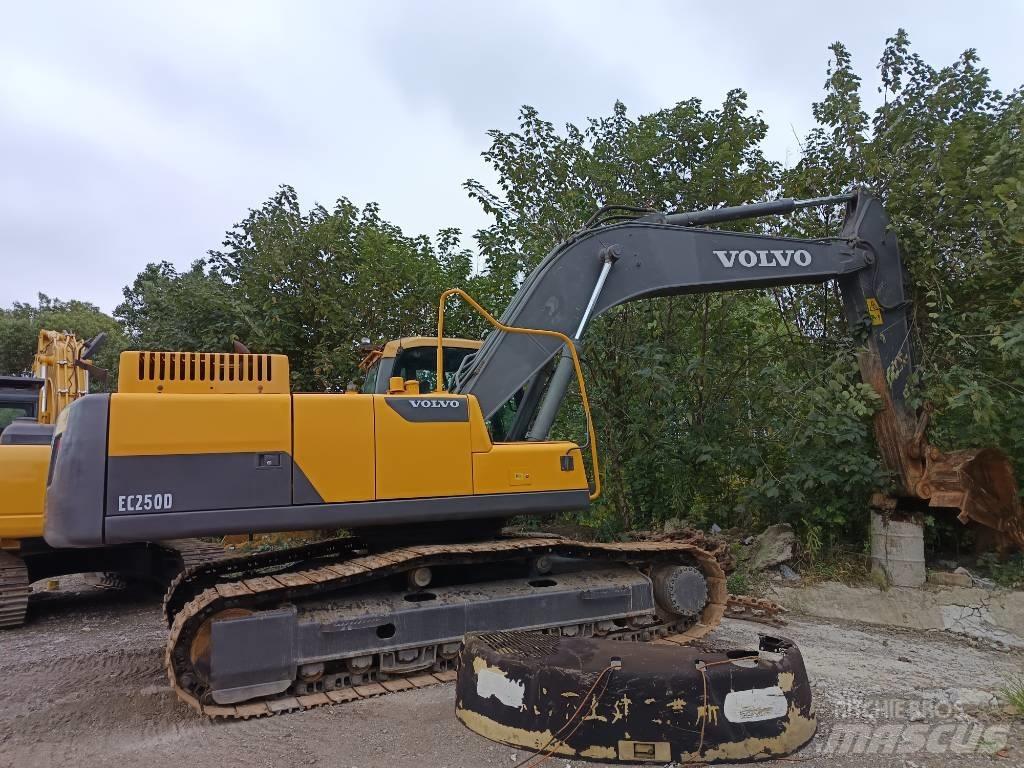 Volvo EC 250 Rupsgraafmachines