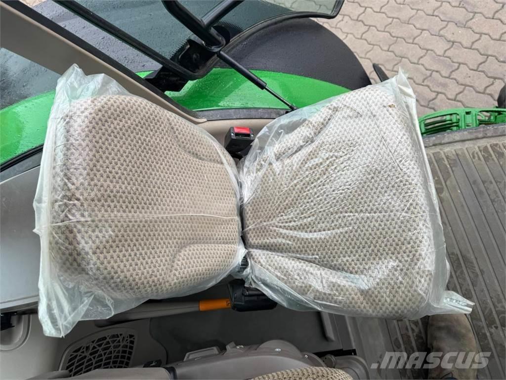 John Deere 6R 215 Tractoren