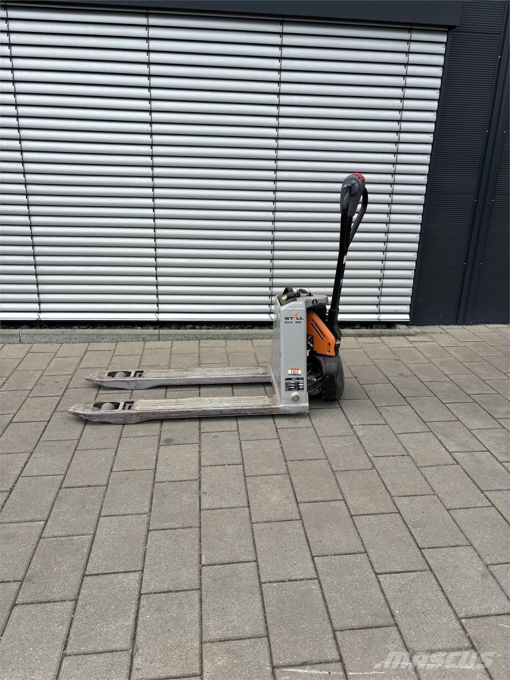 Still ECH12 Stapelaar meeloop