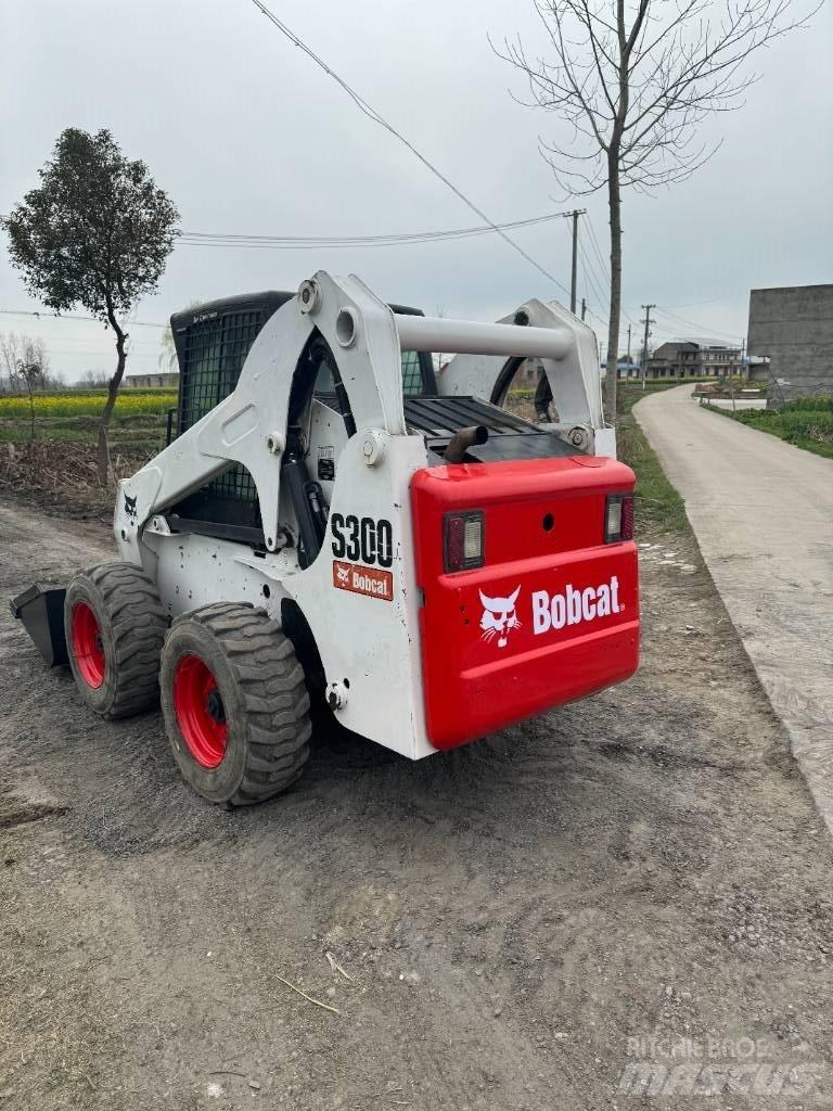 Bobcat S 300 Schrankladers