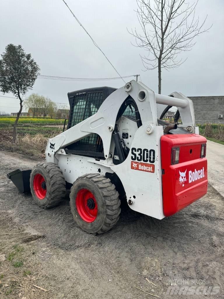 Bobcat S 300 Schrankladers