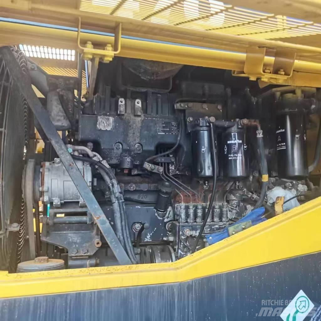 Komatsu WA 320-5 Wielladers