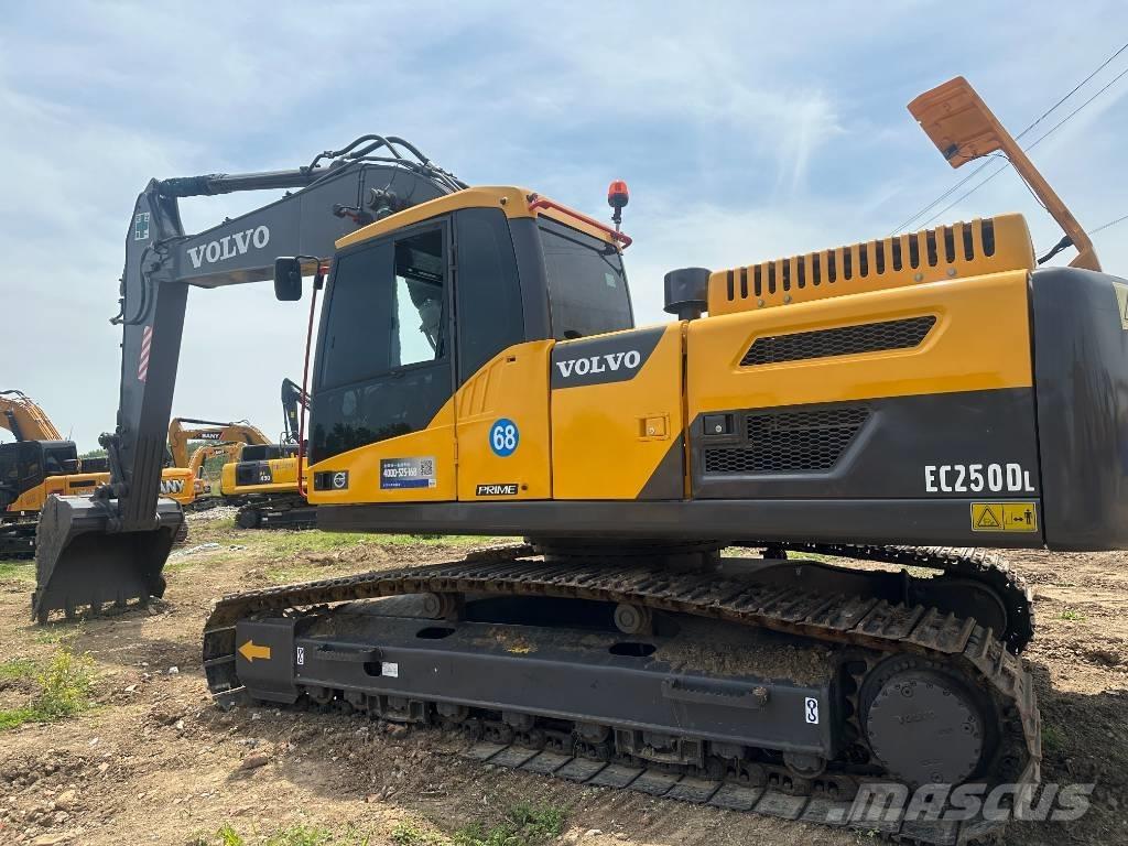 Volvo EC 250 D Rupsgraafmachines