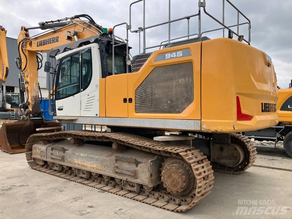 Liebherr R 945 Rupsgraafmachines