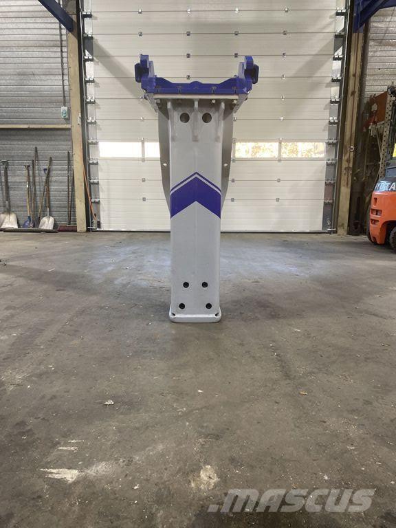 FRD F19 Hamers en brekers