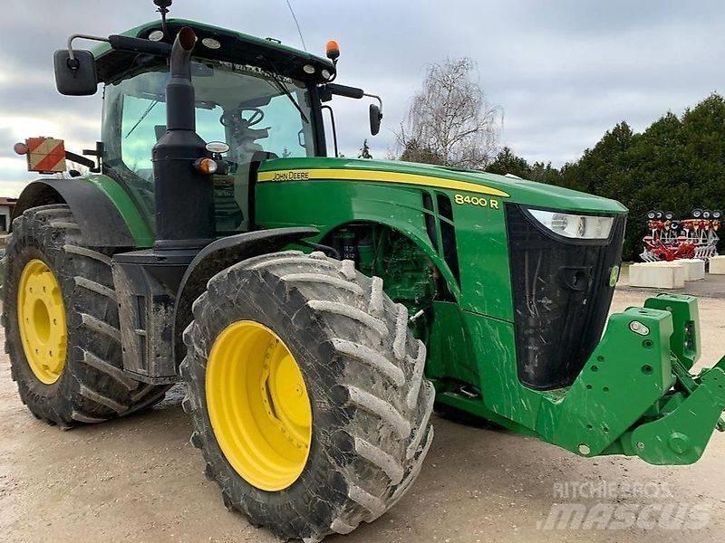 John Deere 8400R Tractoren
