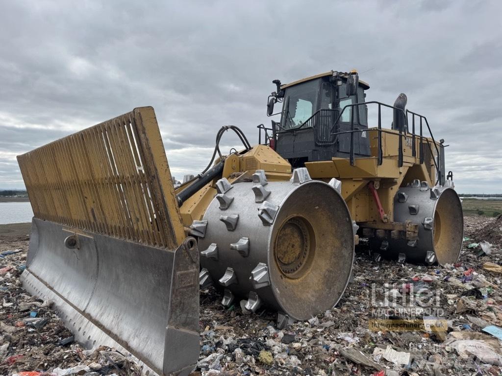 CAT 836 K Afvalpersen