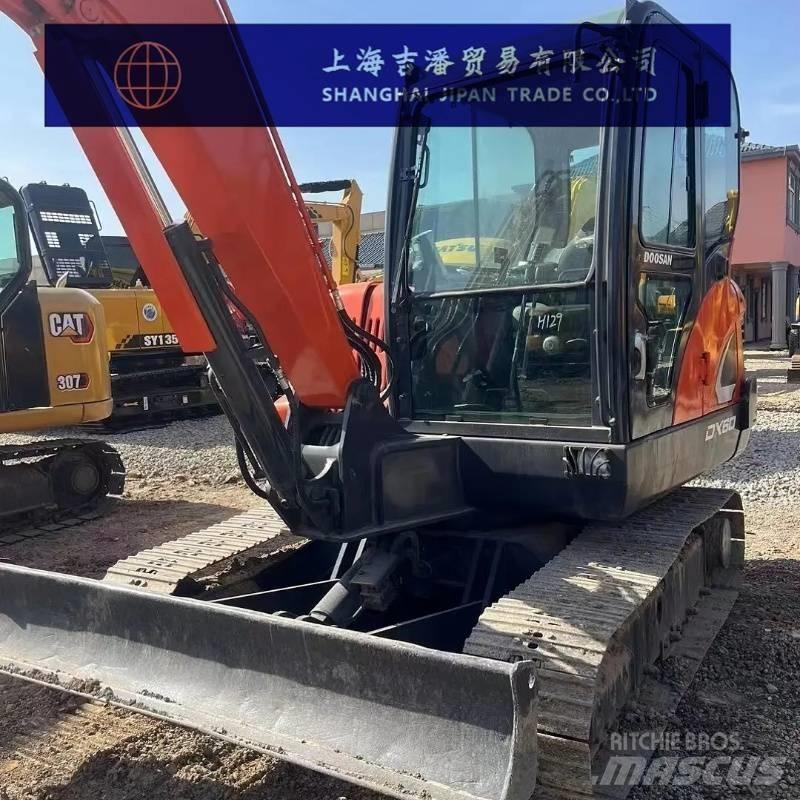Doosan DX 60 Rupsgraafmachines