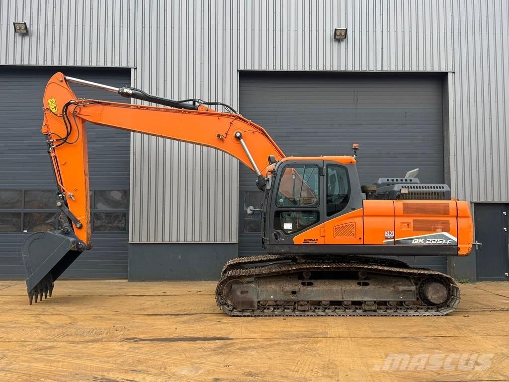 Doosan DX225LC-7 Speciale Graafmachines
