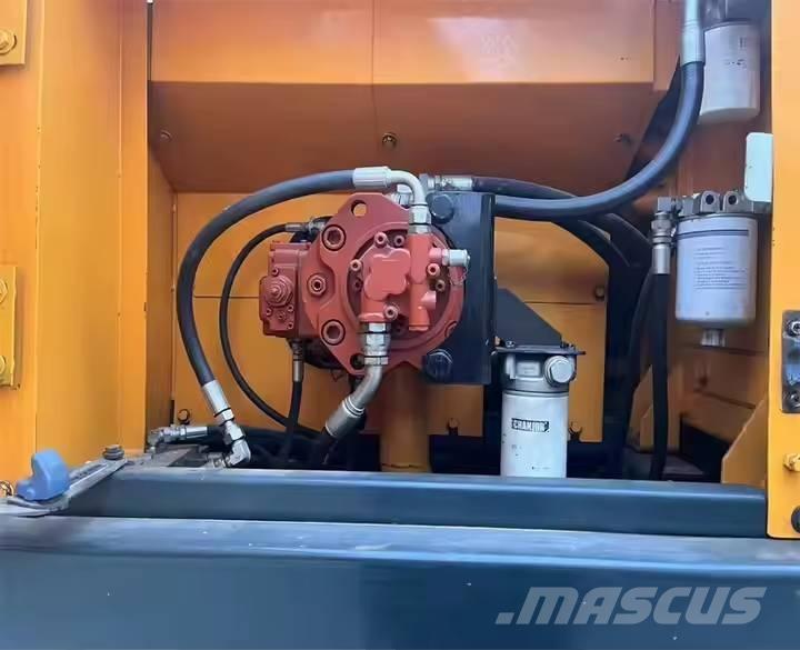 Hyundai R220LC-9S Rupsgraafmachines