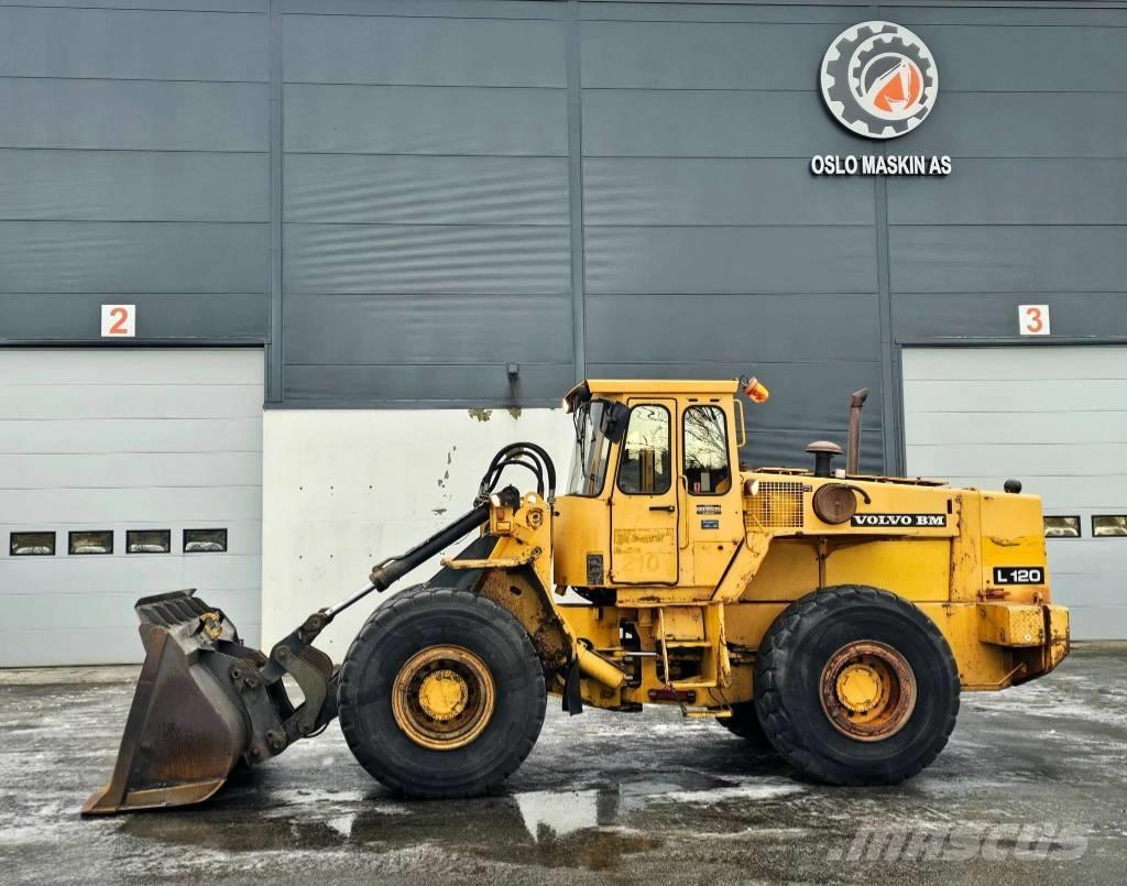 Volvo L 120 Wielladers