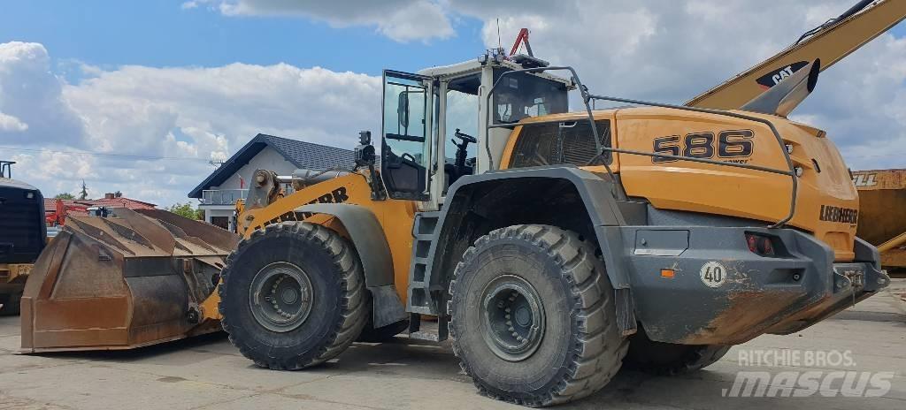 Liebherr L 586 Wielladers