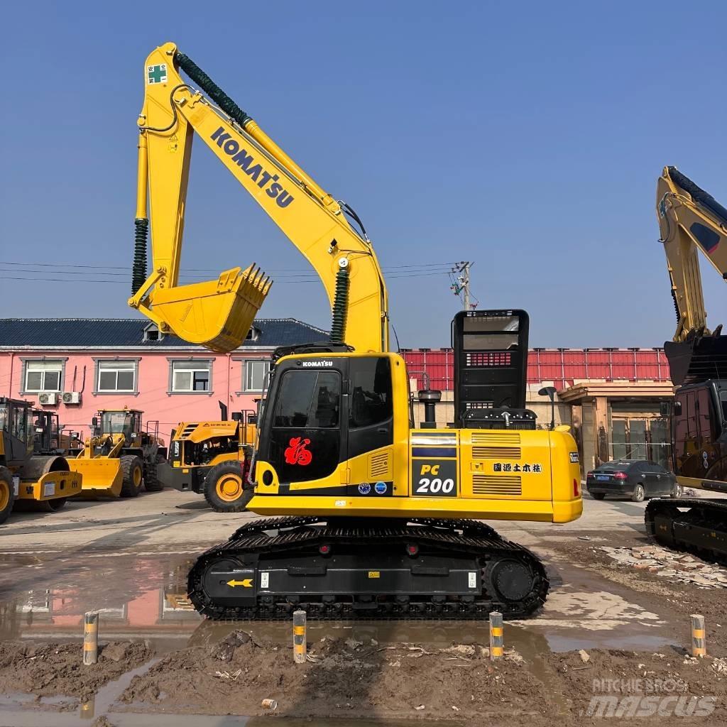 Komatsu PC 200-8 Rupsgraafmachines