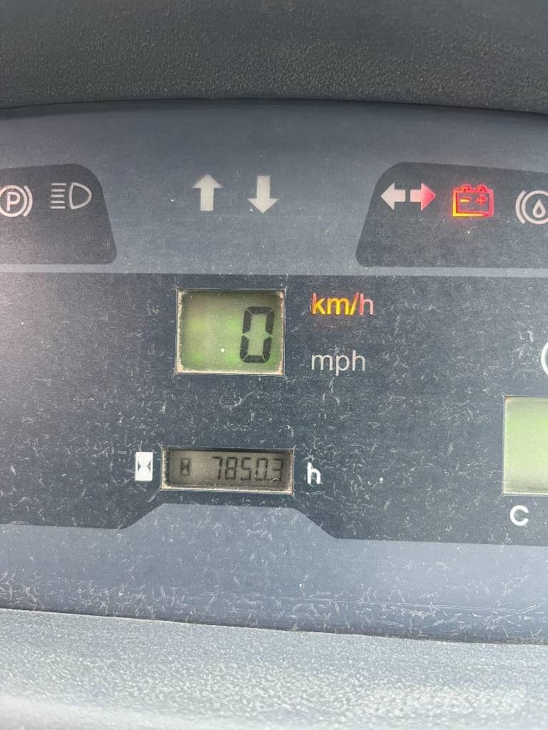 Komatsu WA 80-5 Wielladers