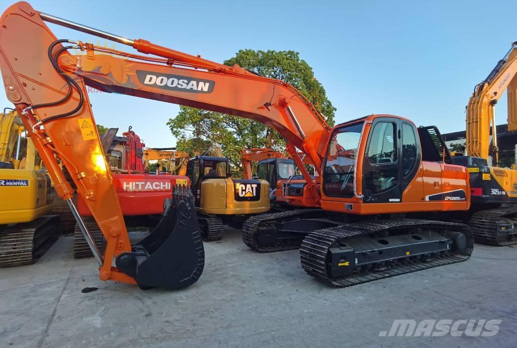 Doosan DX 225 LC Rupsgraafmachines