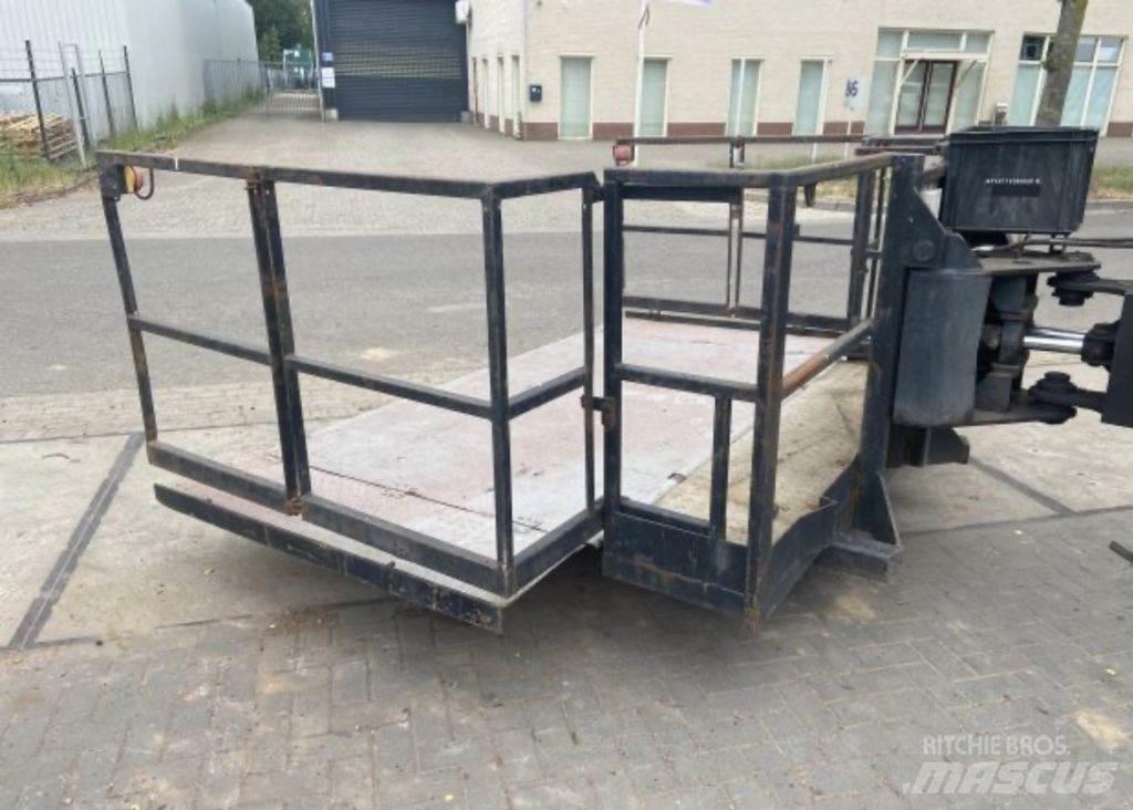 Manitou MRT2540 Verreikers