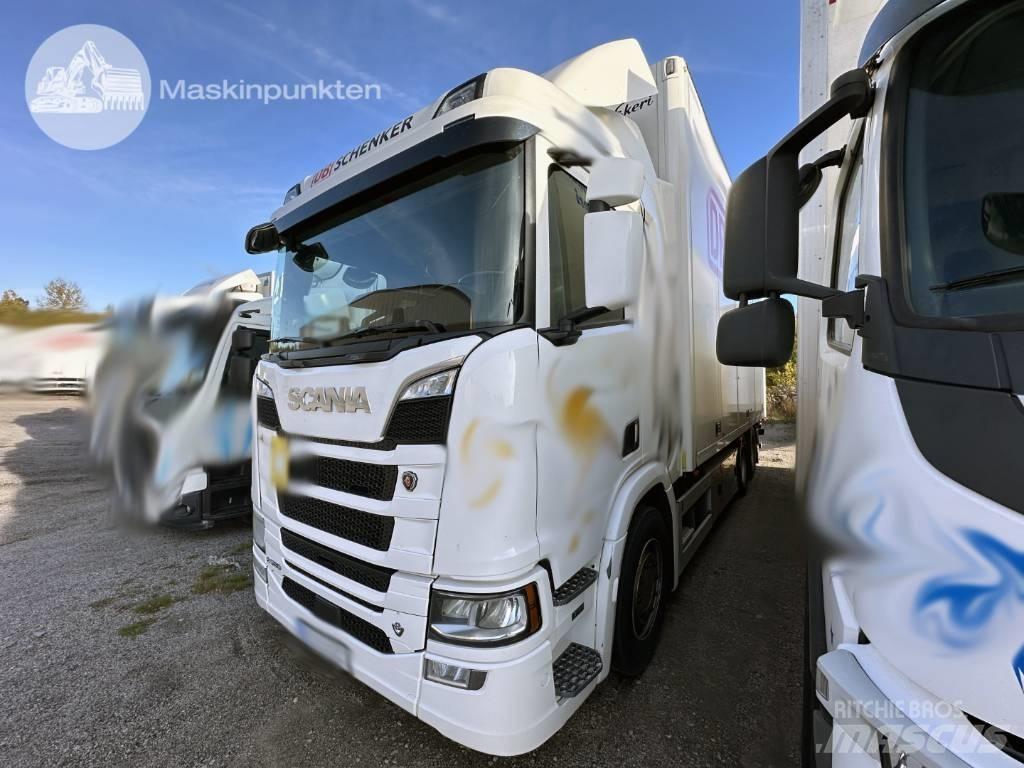 Scania R 580 Bakwagens met gesloten opbouw