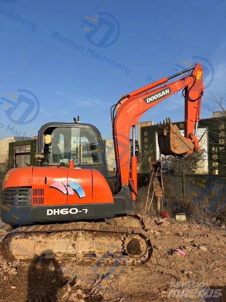 Doosan DH 60 Rupsgraafmachines